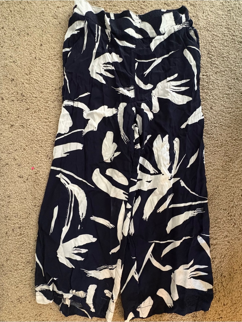 T Tahari Navy and White Wide Leg Pants